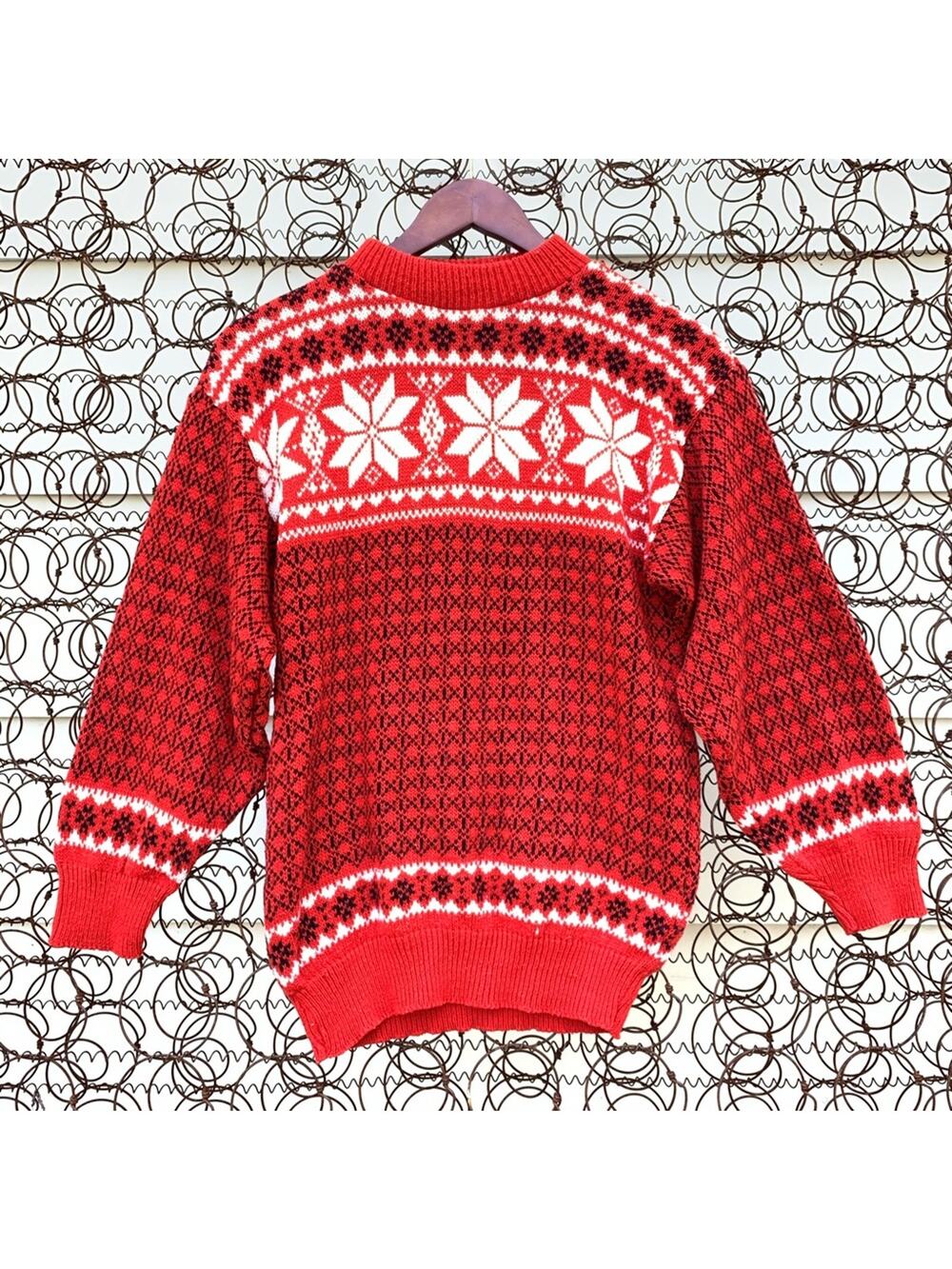 Vintage Nordic Poinsettia red white fair isle knit sweater Christmas SMALL